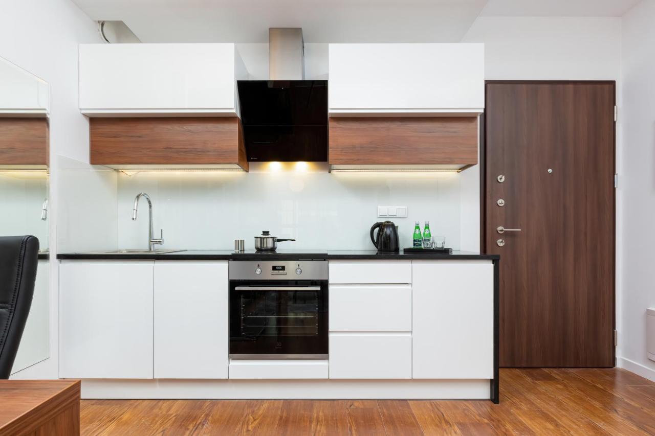 Royal City Center Mennica Residence By Noclegi Renters Warszawa Eksteriør billede
