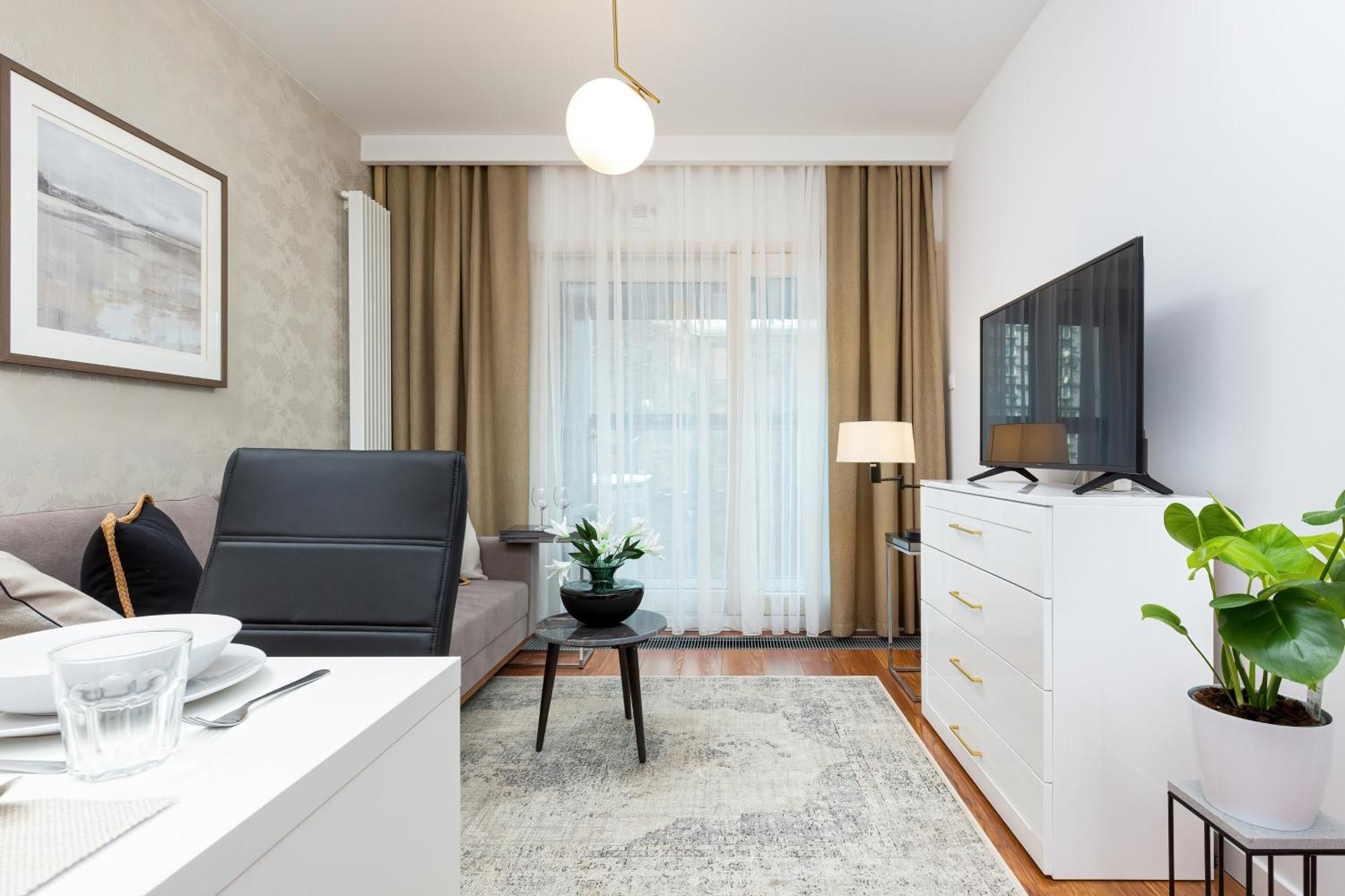 Royal City Center Mennica Residence By Noclegi Renters Warszawa Eksteriør billede